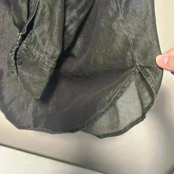 A.n.a. Woman’s button up shirt new! - Picture 4 of 7